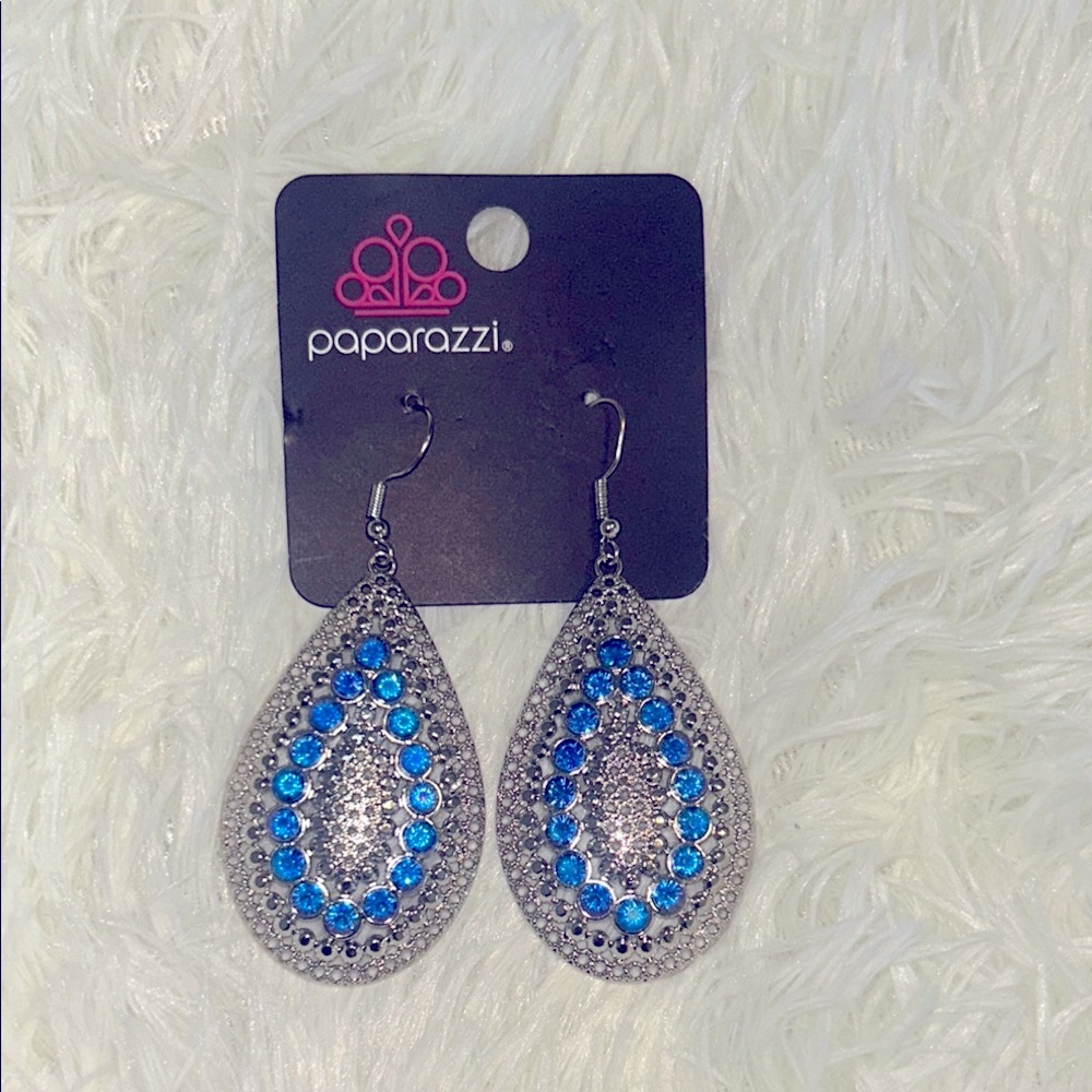 Paparazzi Silver Textured Teardrop Earrings